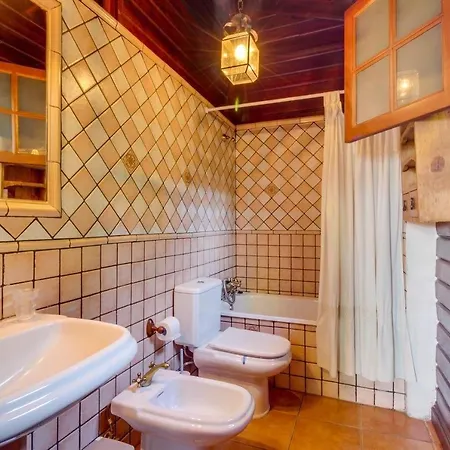 Mimosa Villa *