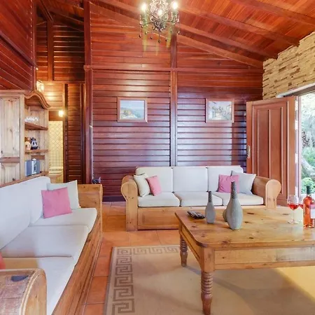 Villa Mimosa *
